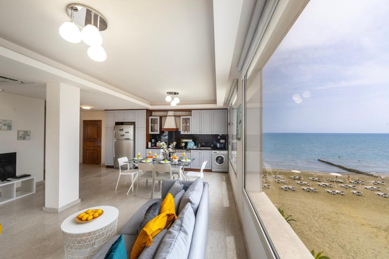 Mackenzie Beachfront Eftyhia Suite Larnaca Exterior foto