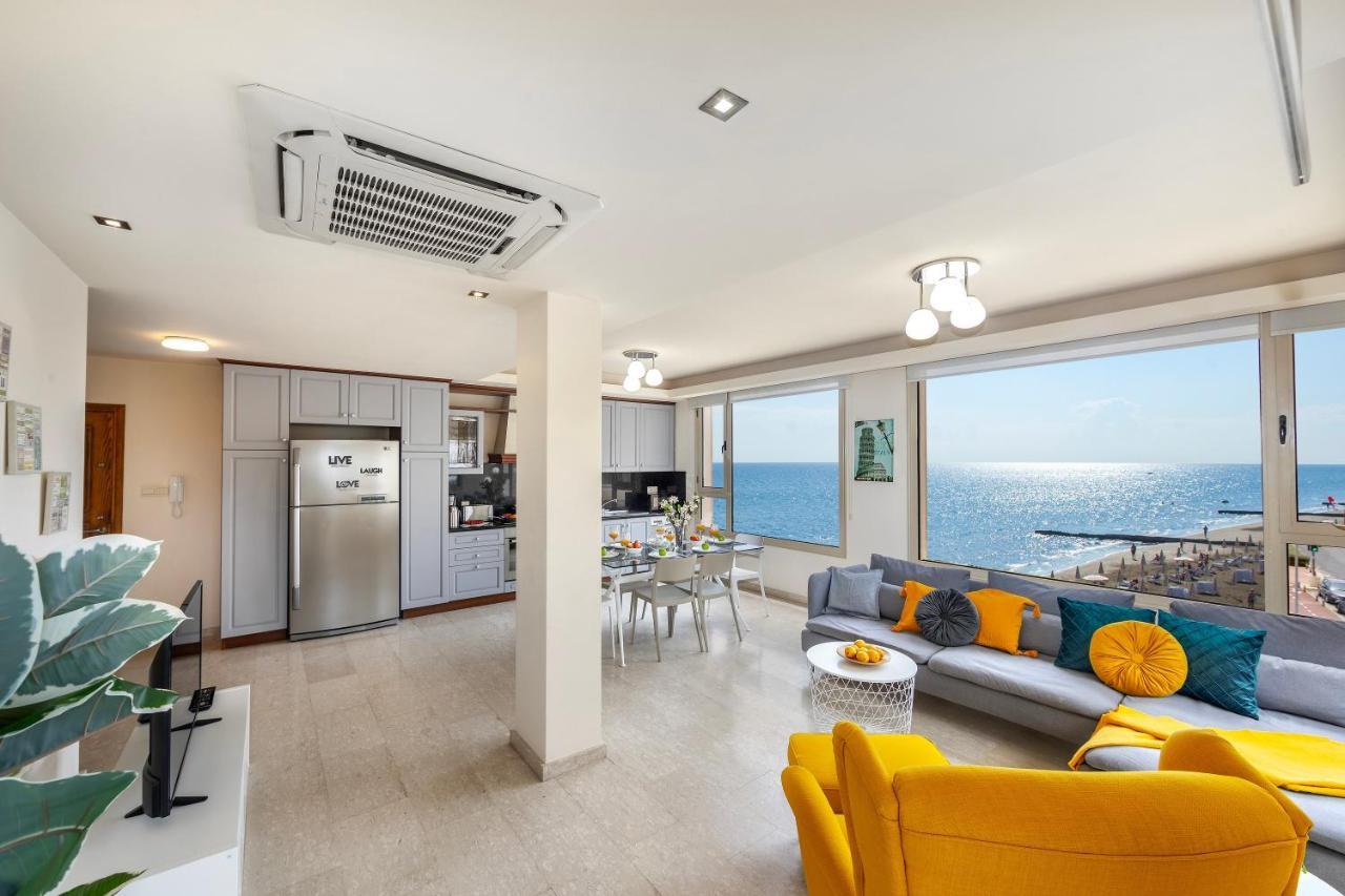 Mackenzie Beachfront Eftyhia Suite Larnaca Exterior foto