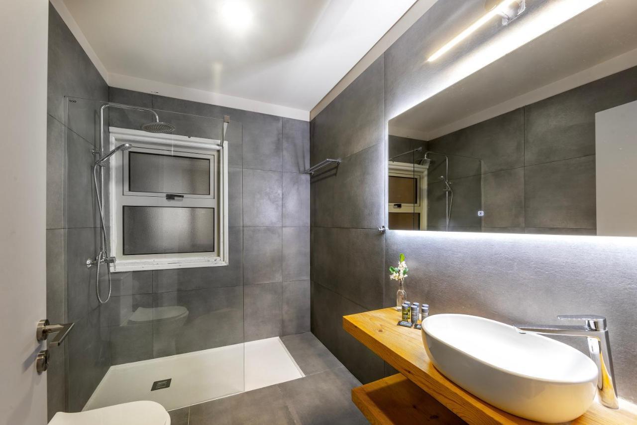 Mackenzie Beachfront Eftyhia Suite Larnaca Exterior foto