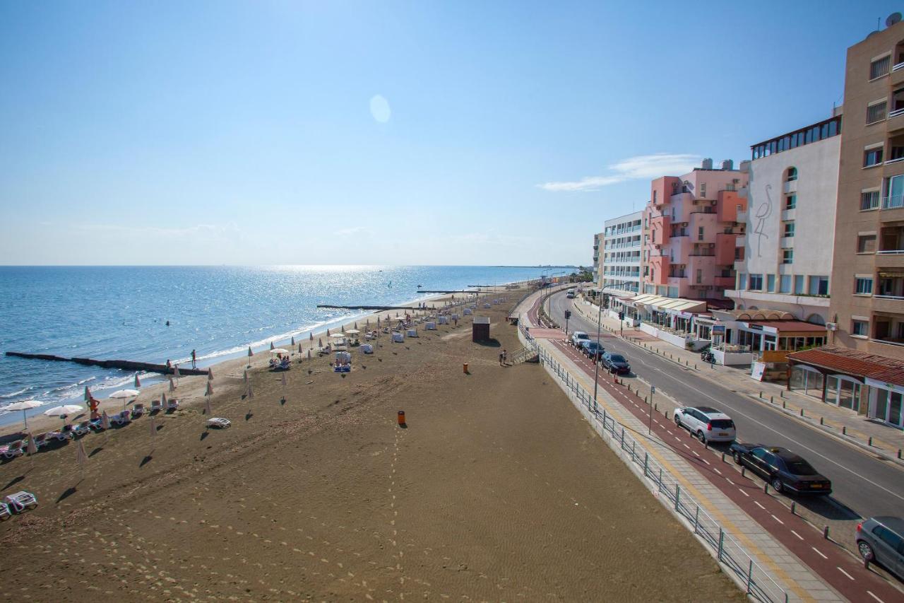 Mackenzie Beachfront Eftyhia Suite Larnaca Exterior foto